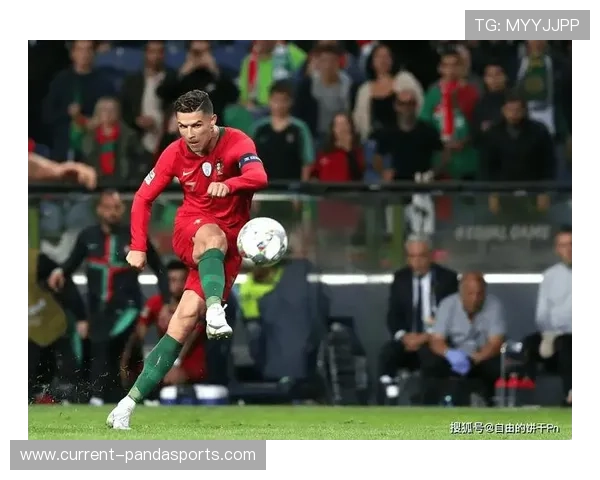 足球界的痞帅球星盘点谁是场上狂野场下绅士的代言人